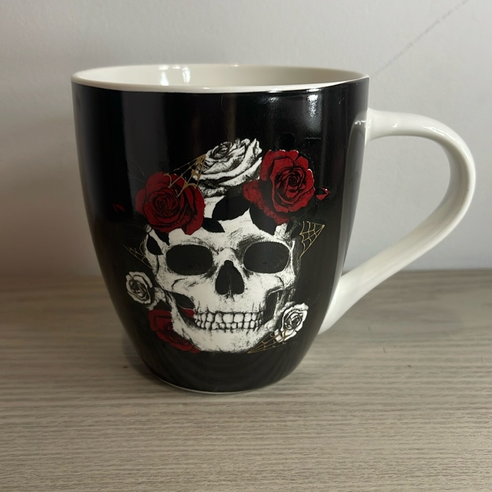 COPY - New Skull Mug